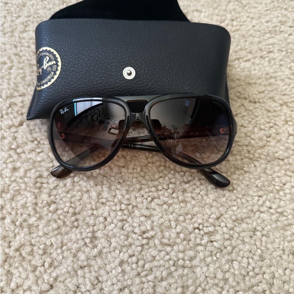 Ray-Ban Tortoise Aviator Sunglasses